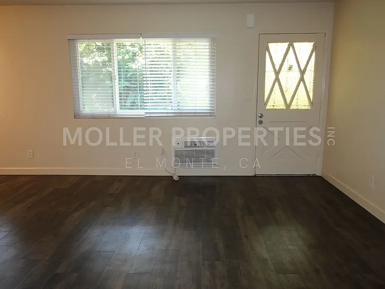 Sierra Vista 743 — Photo 3