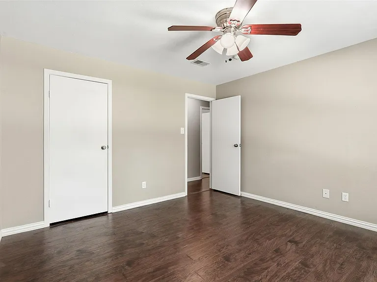 971 N Red Cedar Cir — Photo 15