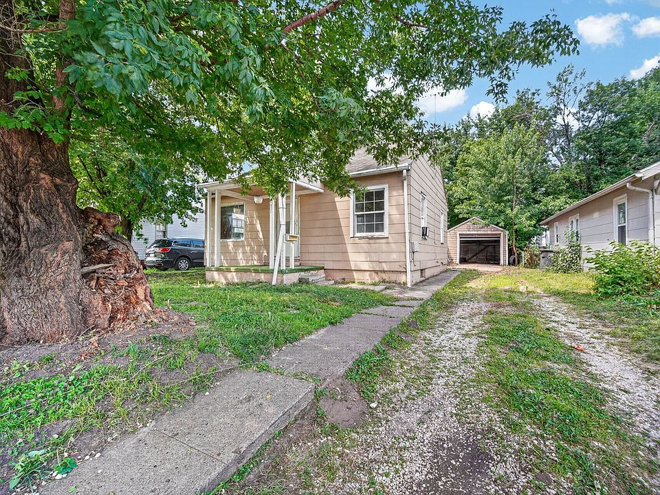 1st image of 4032 2nd Ave