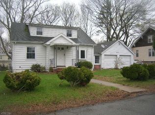 22 Bassett Ave, Mine Hill, NJ 07803