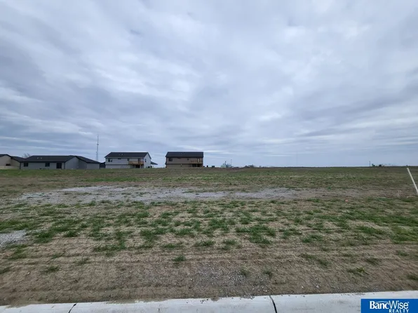 540 Railroad St, Hallam, NE 68368