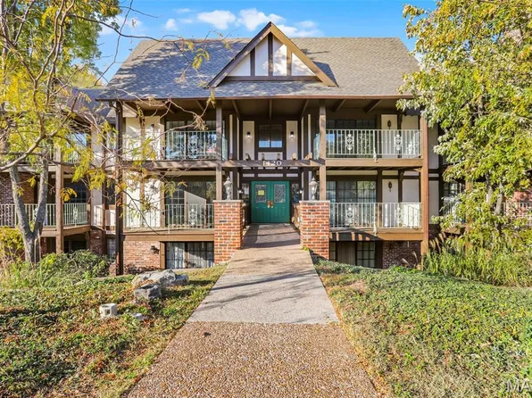 1420 Heritage Lndg APT 102, Saint Charles, MO 63303