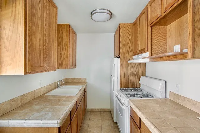 Skyview Apartments — Photo 2