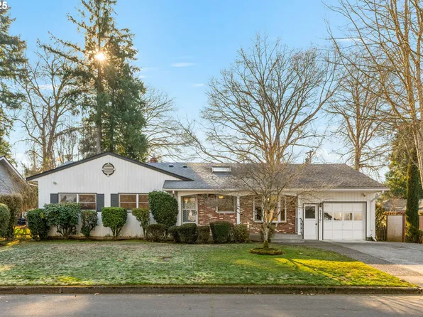 9270 SW Camille Ter, Portland, OR 97223