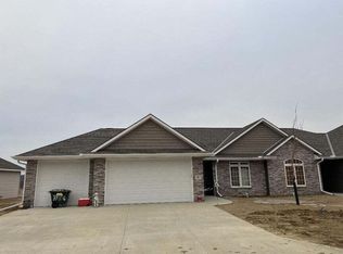 67 Patrick Cir, Council Bluffs, IA 51503