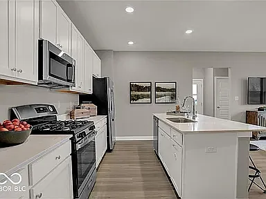 1757 Trinity Ln — Photo 14