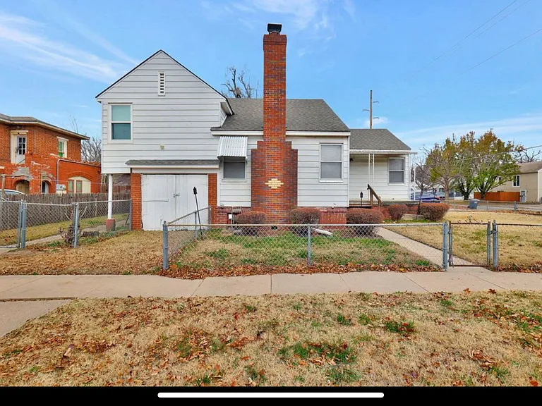 302 N Fern Ave #1 — Photo 1