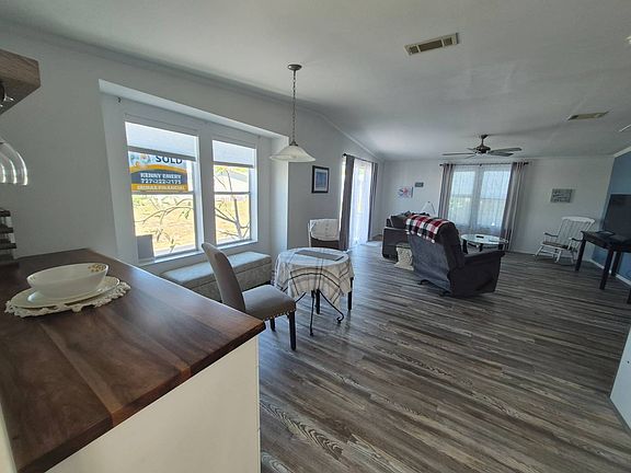4th image of 5200 28th St N #156