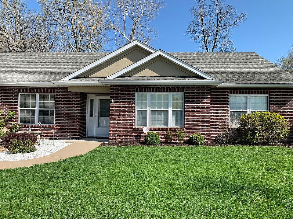 Pretty front yard view