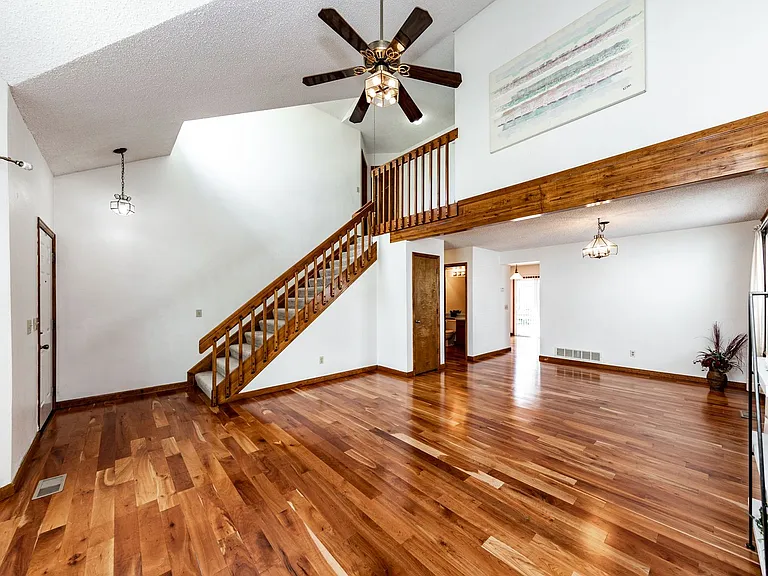 6930 Native Cir — Photo 11