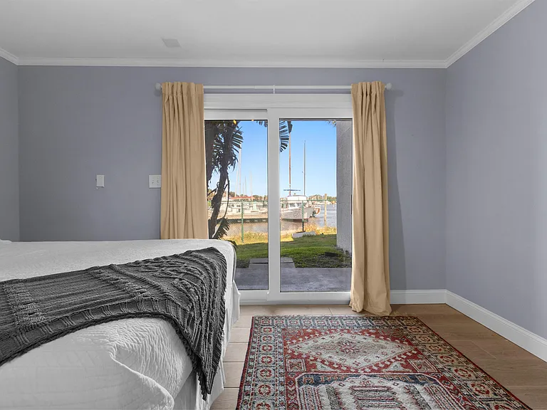 909 S Ponce De Leon Blvd — Photo 22