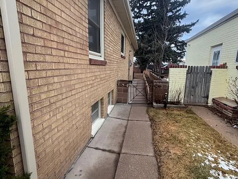 PM-248 419 W 5th Avenue — Photo 2