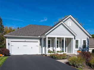 12 Conover Xing, Fairport, NY 14450