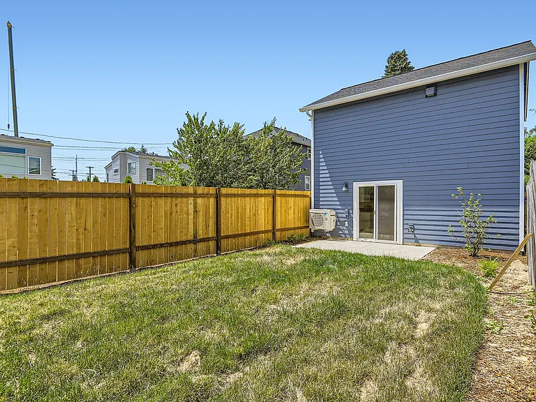 4300 SE 79th Ave — Photo 11