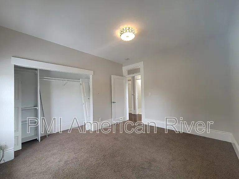 1716 Capitol Ave #5 — Photo 12