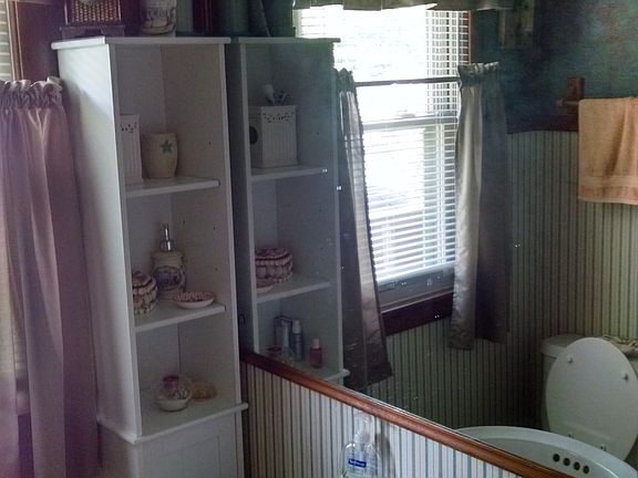 5th image of 290 Kirk Dr E