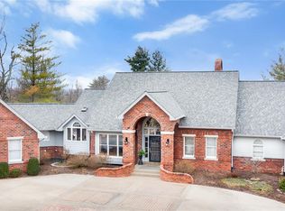 12919 Topping Way Dr, Saint Louis, MO 63131