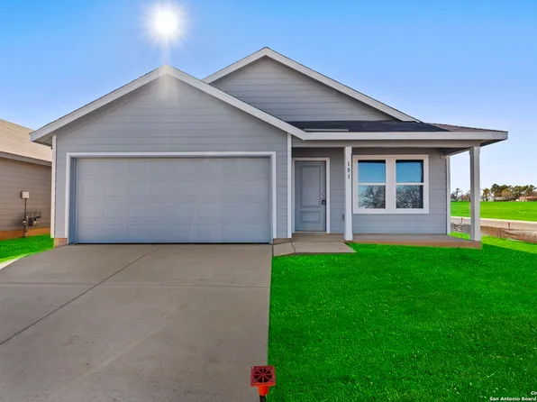 101 Ellendale Place, Fredericksburg, TX 78624