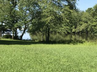 396 Emory River Rd, Harriman, TN 37748