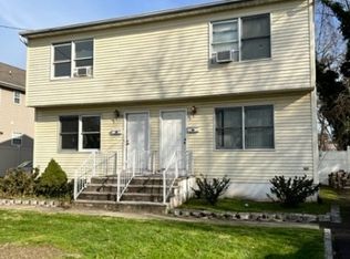 710 Pershing Ave, Middlesex, NJ 08846