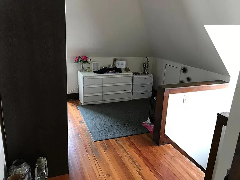 143 W Hubbard Ave — Photo 9