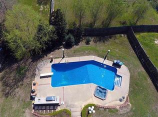 550 Holly Bush Rd, Brandon, MS 39047