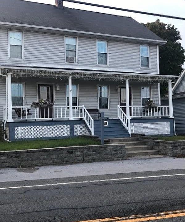 1st image of 133 Hudson Ave #B