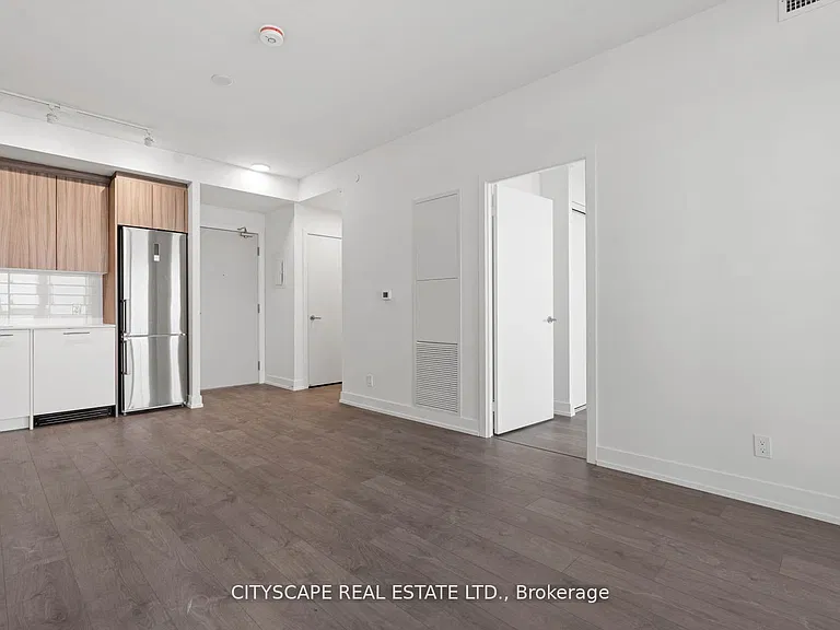 225 Veterans Dr #706 — Photo 11