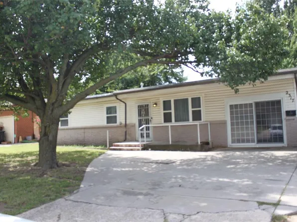 2317 N Redmond Ave, Bethany, OK 73008