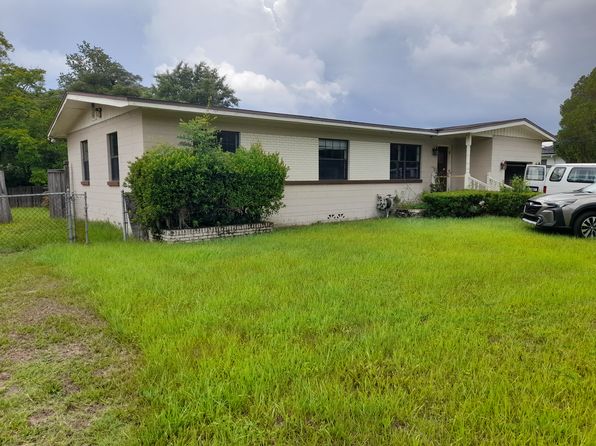 6934 Cartier Cir