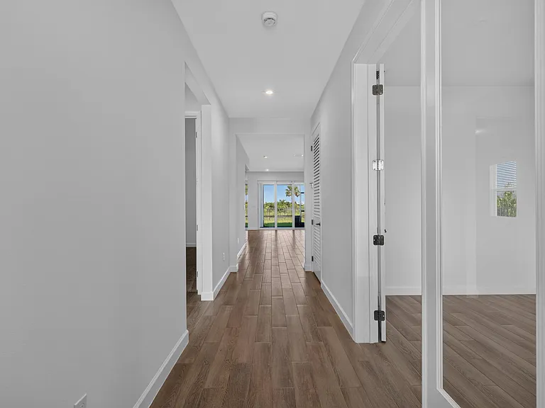 13621 SW Bally Dr — Photo 18