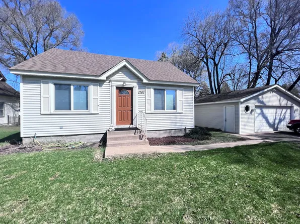 1767 9th St, White Bear Lake, MN 55110