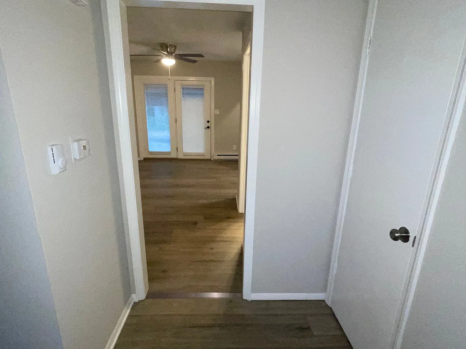 2 bed, 1.5 bath, 1000 sqft, $1,150 — Photo 4