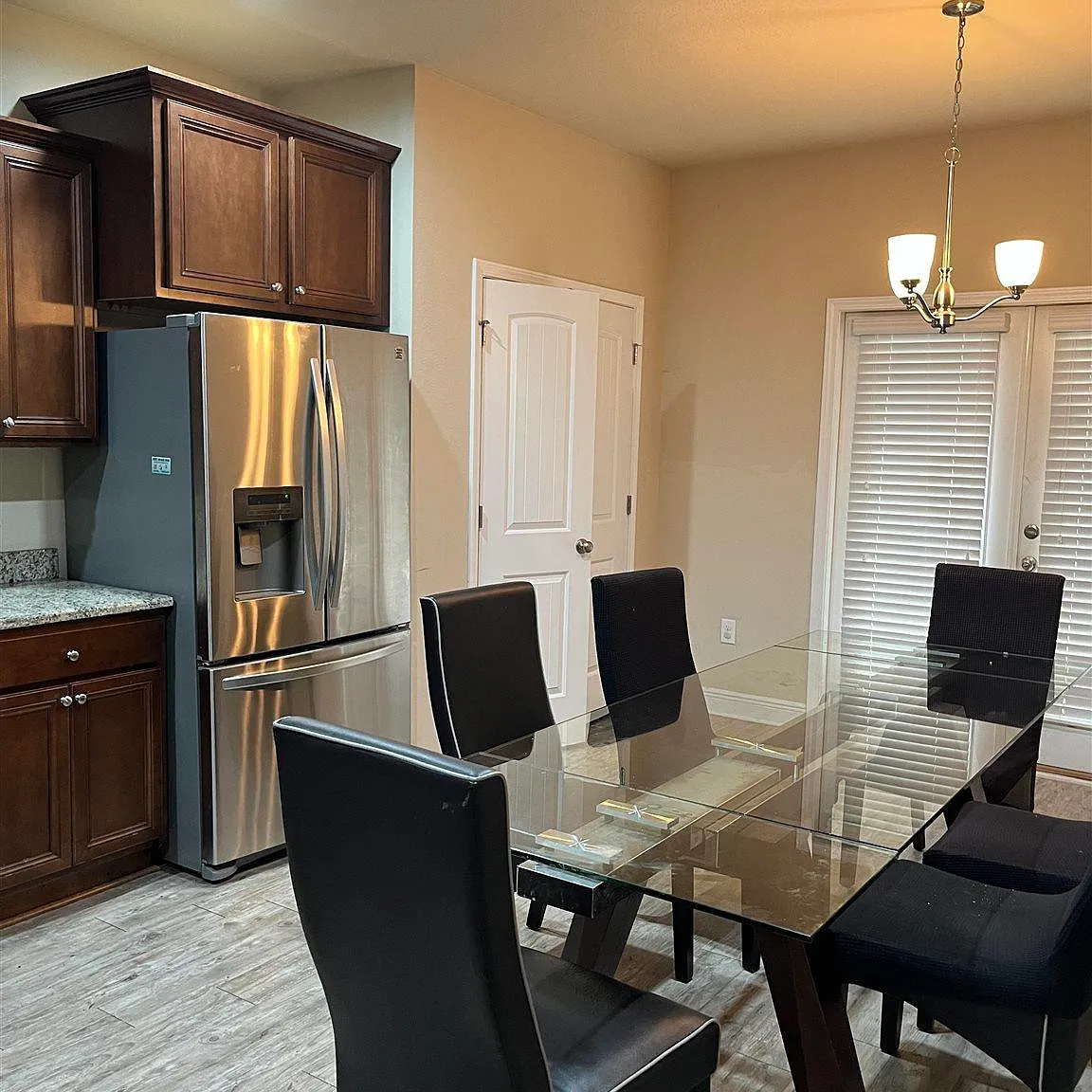 3 bed, 1550 sqft, $1,995 — Photo 3