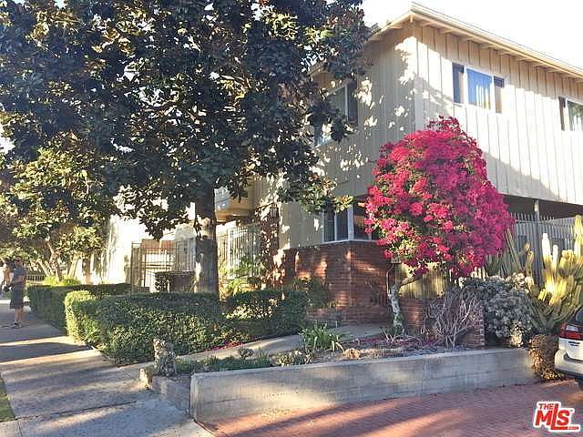 1st image of 1922 Tamarind Ave APT 7