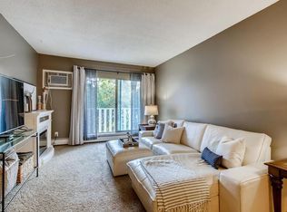 1601 N Innsbruck Dr APT 223, Minneapolis, MN 55432