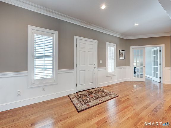 4th image of 254 Sunset Ridge