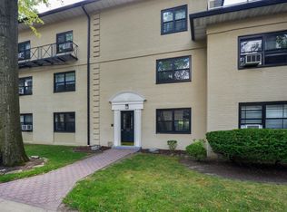 70 Manchester Rd #1, Eastchester, NY 10709