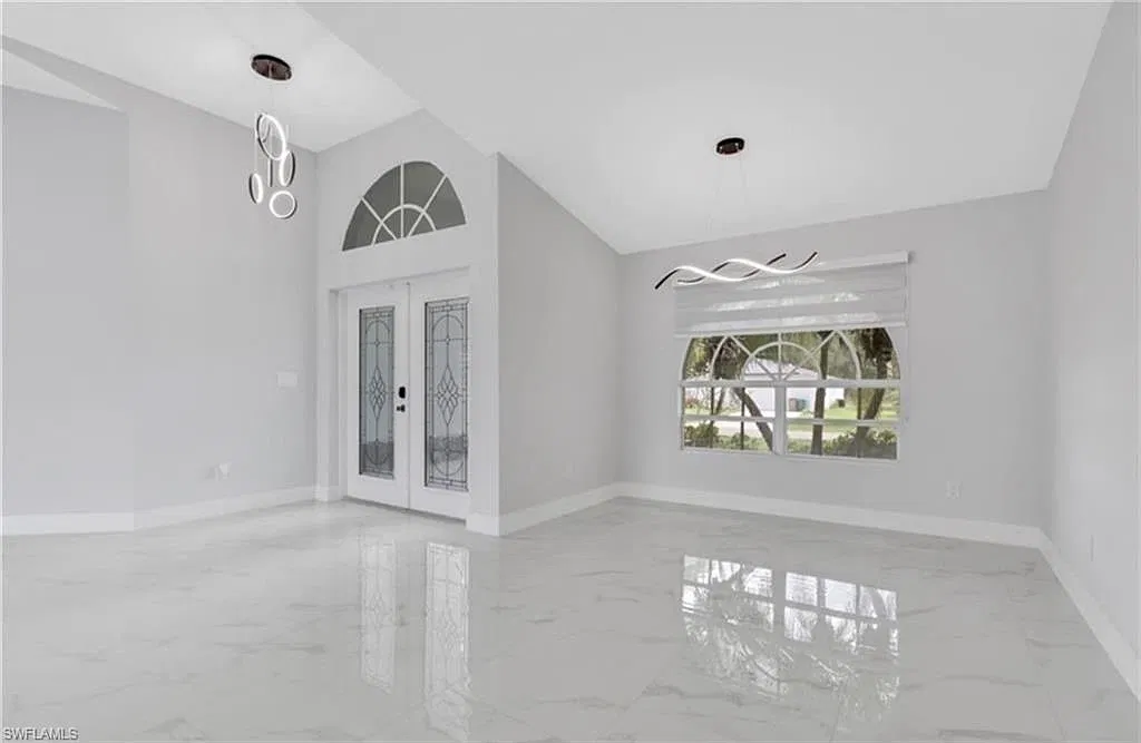 4 bed, 3.0 bath, 2118 sqft, $3,500 — Photo 4