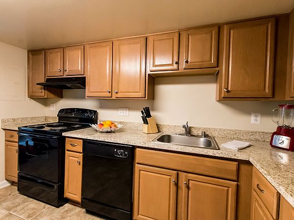 4th image of 124 Hearne Ct APT 101