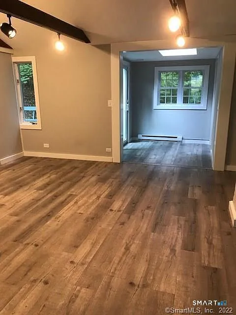 111 Redding Rd — Photo 4