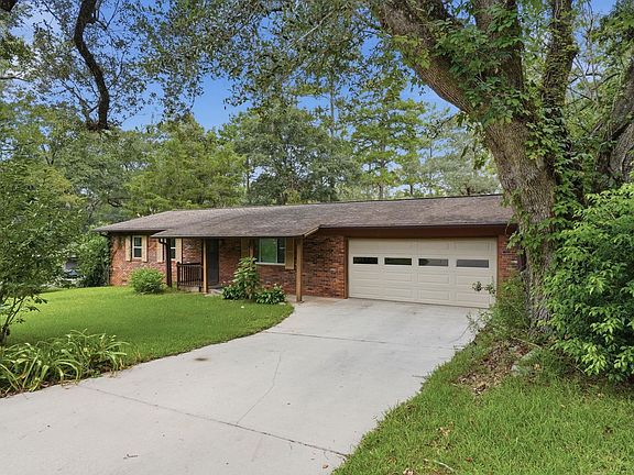 2nd image of 1826 Wales Dr