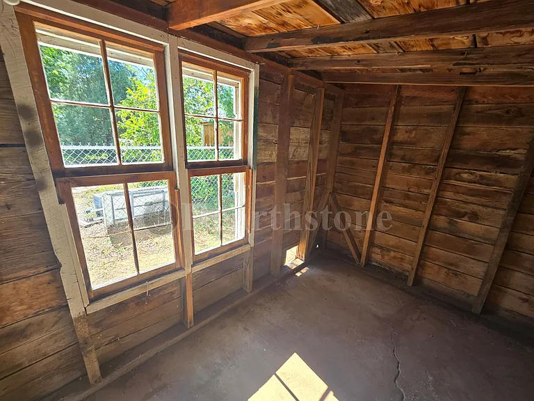 316 N Walnut St — Photo 19