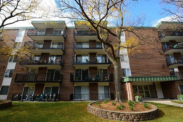 1st image of 5S040 Pebblewood Ln APT W208
