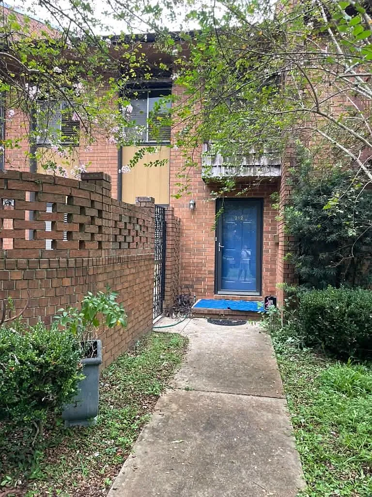 3 bed, 2.5 bath, 1314 sqft, $1,995 — Photo 1