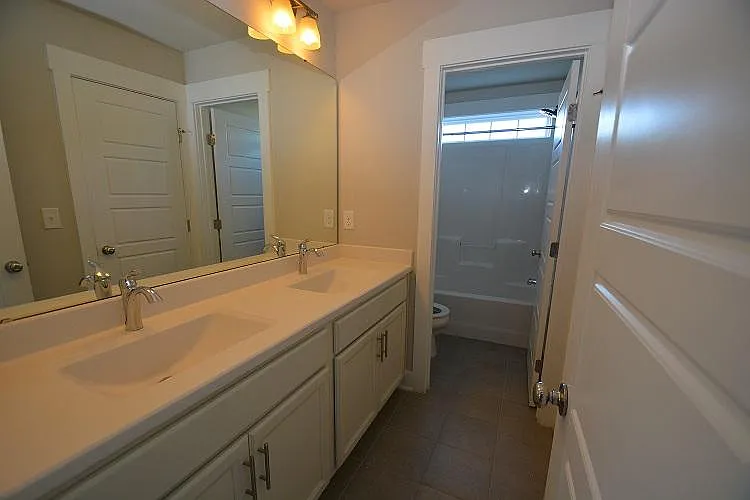 725 Fireball Ct — Photo 12