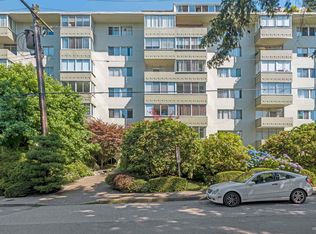 1425 Esquimalt Ave #308, West Vancouver, BC V7T 1L1