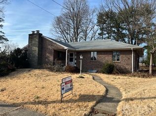 16 Charlotte St, Sayreville, NJ