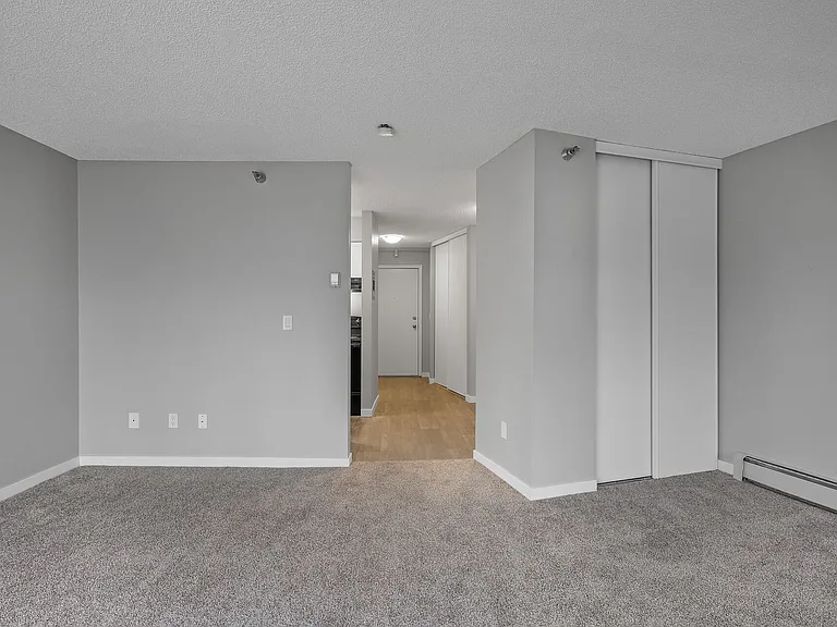 Hillcrest Place — Photo 38