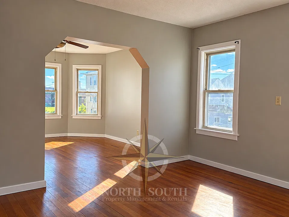 325 Davis St #2